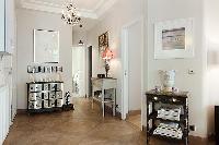 lovely 3 bed 2 bath 3-bedroom Paris luxury apartment