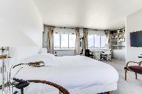 fresh bed linens in Saint Germain des Prés - Penthouse View luxury apartment