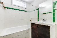 nice bathroom with tub in Saint Germain des Prés - Penthouse View luxury apartment