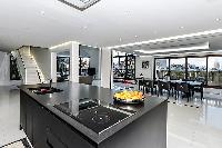 awesome kitchen island in Trocadero - Mandel 4 bedrooms luxury apartment