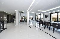 awesome dining room of Trocadero - Mandel 4 bedrooms luxury apartment