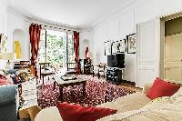 neat furnishings in Trocadero - Sheffer luxury apartment