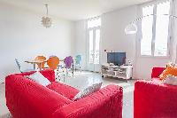 perky sofa set in Cannes - Barri luxury apartment