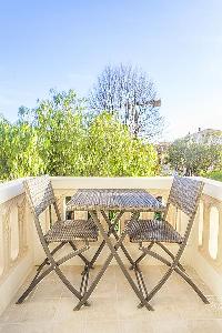 pretty balcony of Cannes - Church (Eglises) luxury apartment