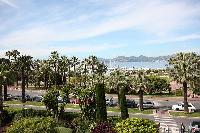 vibrant neighborhood of Cannes - Les Dunes luxury apartment