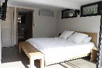 fresh and clean bedding in Cannes - Les Moufflets luxury apartment