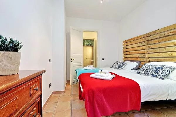 well-appointed Rome - Trevi Fo luxury apartment