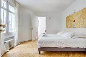 Champs Elysées - Bassano 2 Bedrooms