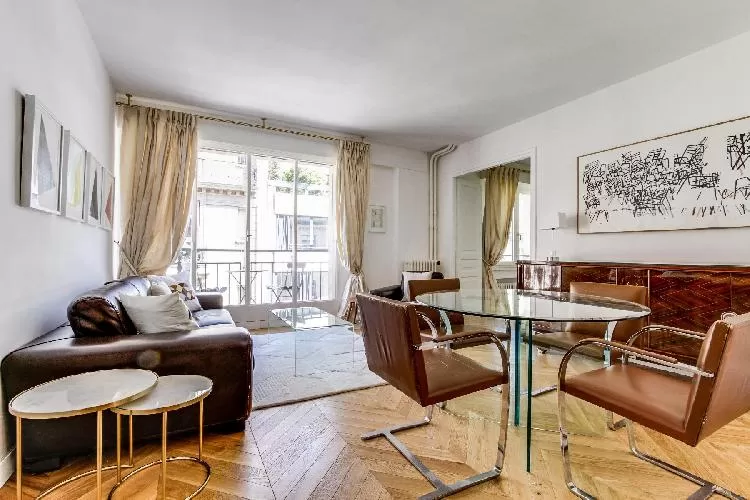 fabulous Champs Elysées - Bassano 2 Bedrooms luxury apartment