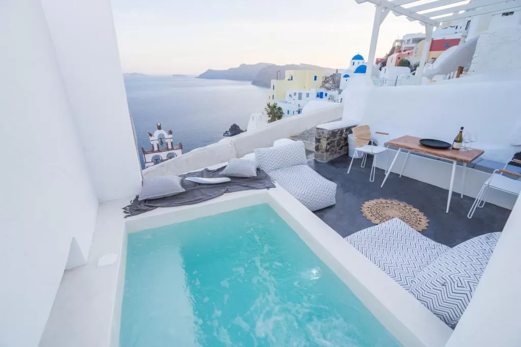 awesome pool of Greece Santorini Artemis luxury holiday home, vacation rental