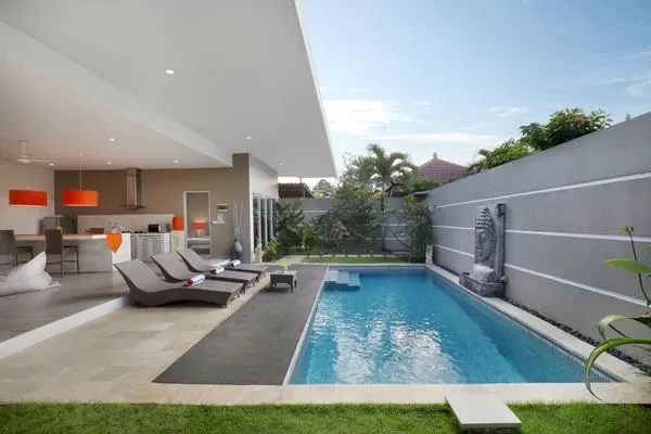 awesome swimming pool of Bali Cosy Villa Silver luxury apartment