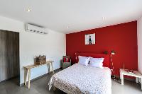 fresh and clean bedding in Corsica - Pinarellu luxury apartment